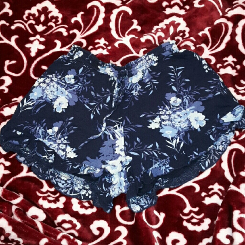 Floral blue ruffle shorts